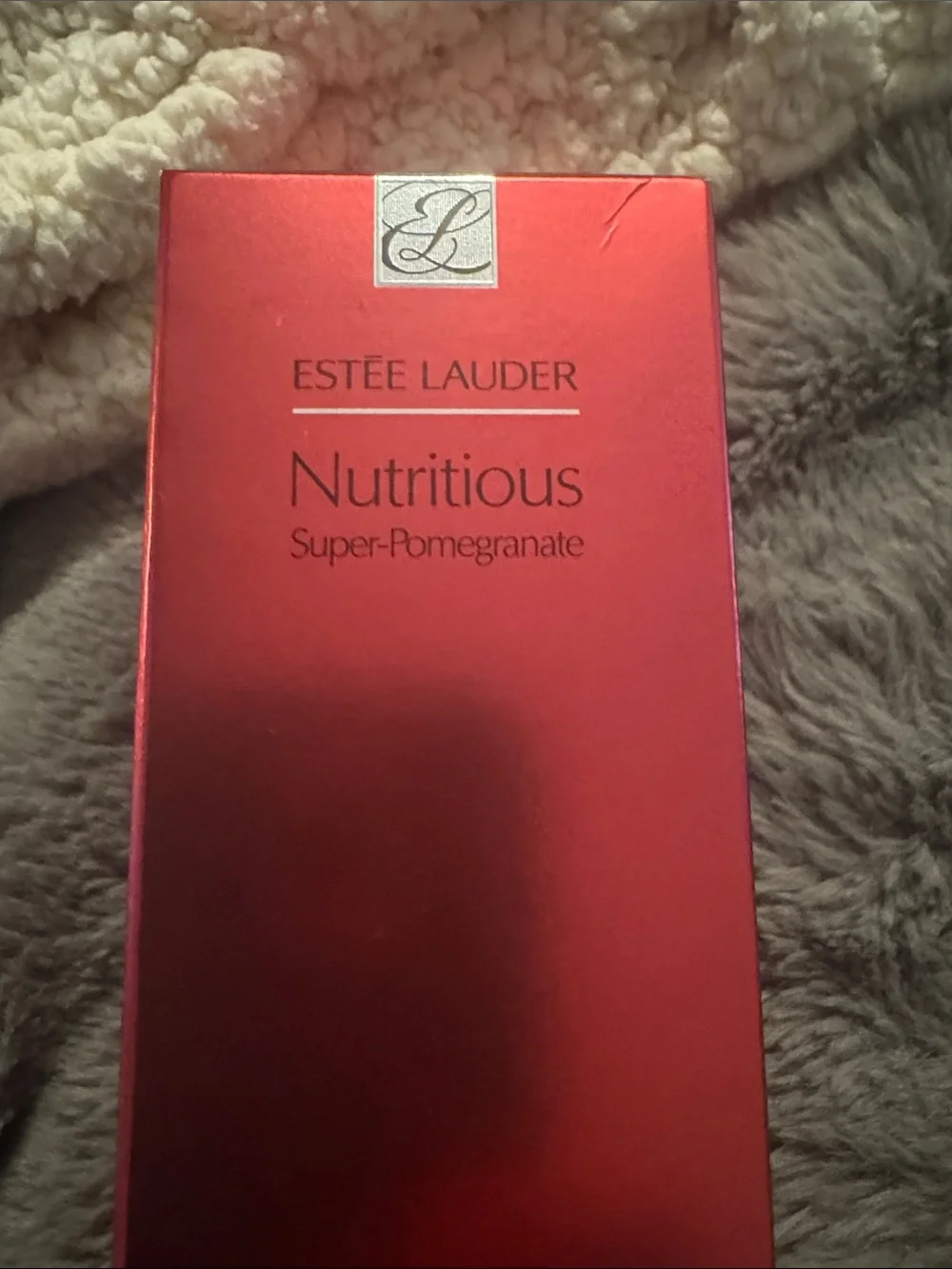 Estee Lauder Nutritious Red Hydration Essence - Red and Silver - Picture 4 of 4